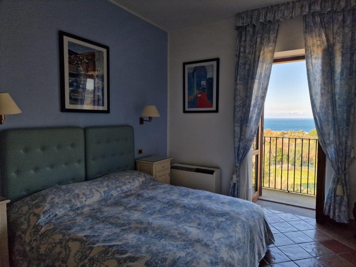 Hermitage Hotel 4*