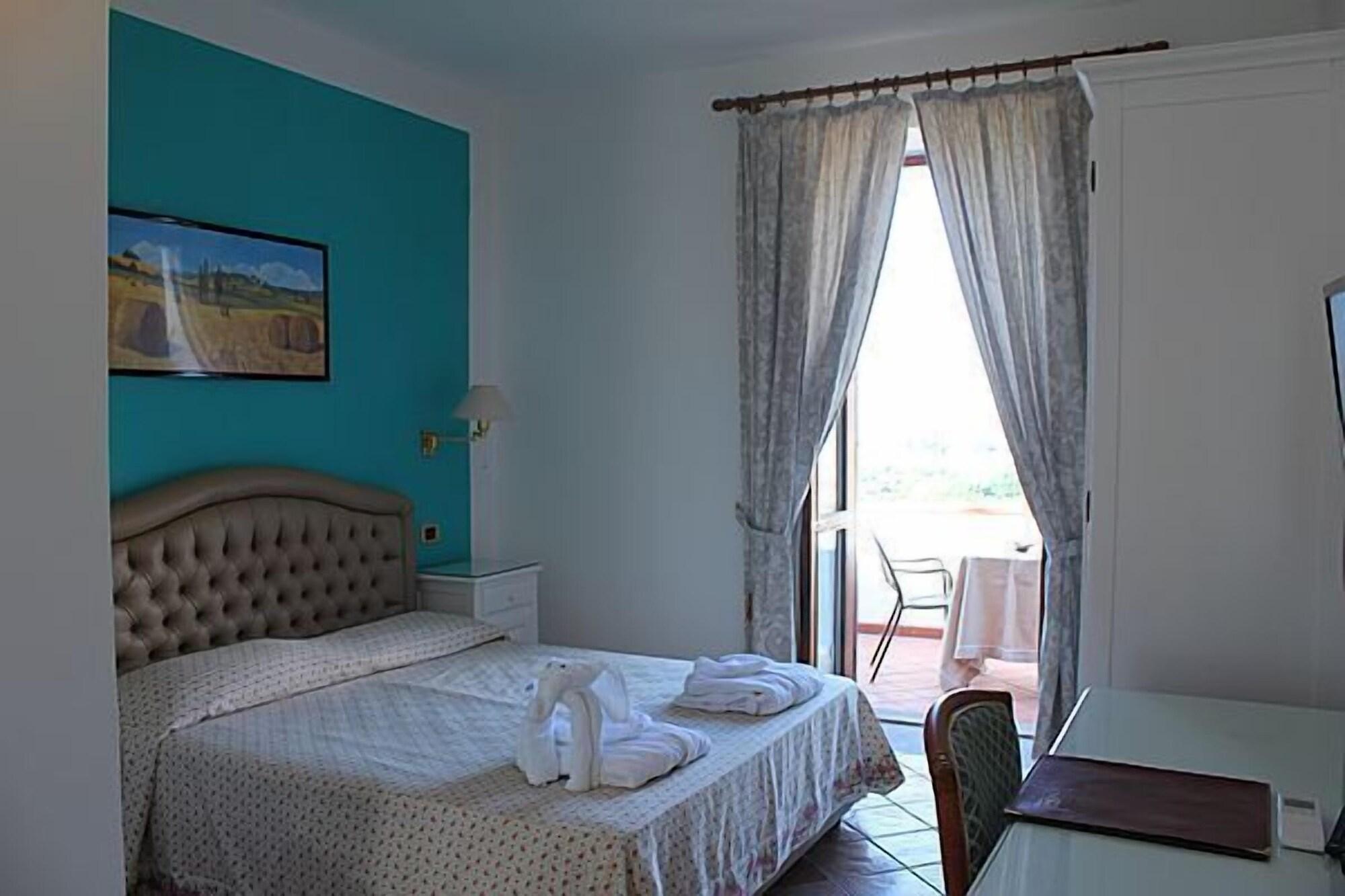 Hermitage Hotel 4*