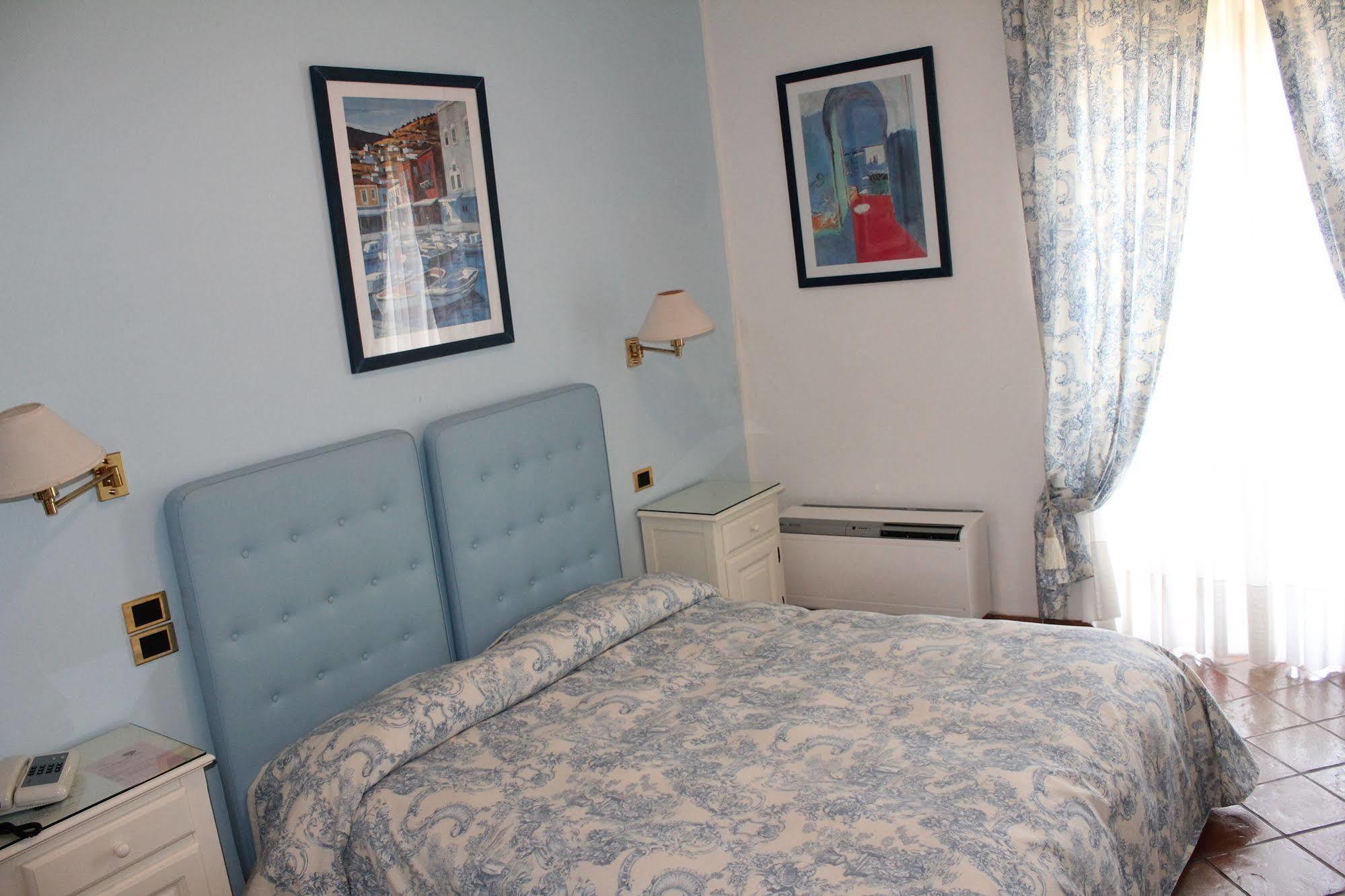 Hotel Hermitage 4*